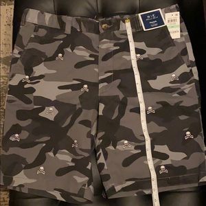 NWT Club Room Skull Black Camouflage Shorts